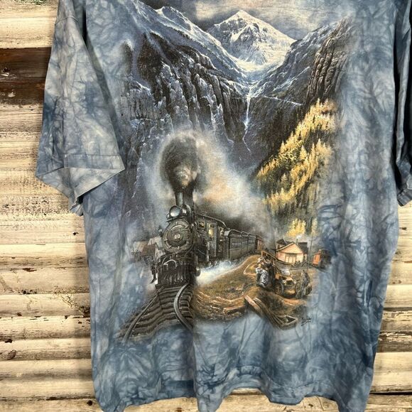 Vintage The Mountain Shirt - Picture 3 of 9